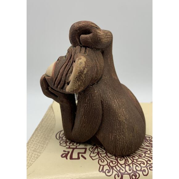 Retired Artesania Rinconada Monkey Chimp Thinking Figurine Clay Signed Box - Picture 3 of 7